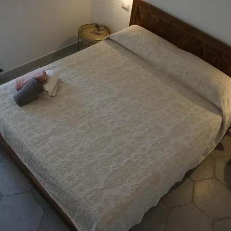 Li Petri Manni 3*