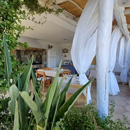 Bed & Breakfast Li Petri Manni