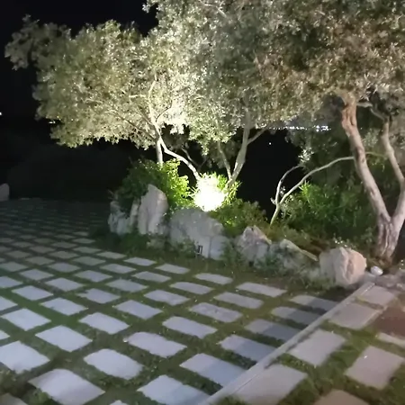 Li Petri Manni Bed & Breakfast Olbia