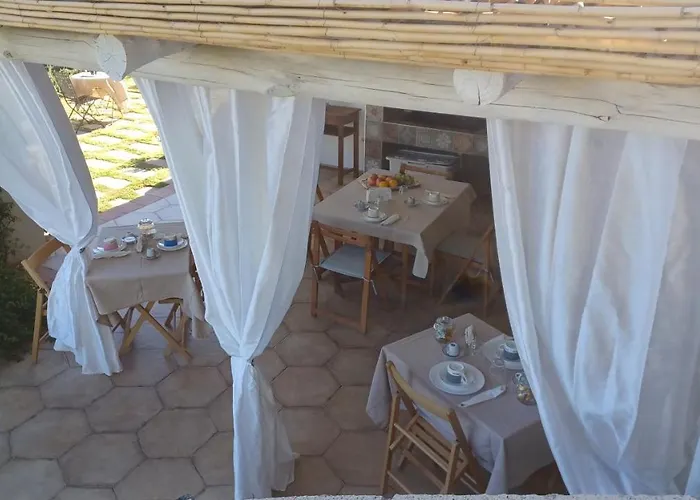 Li Petri Manni Bed & Breakfast